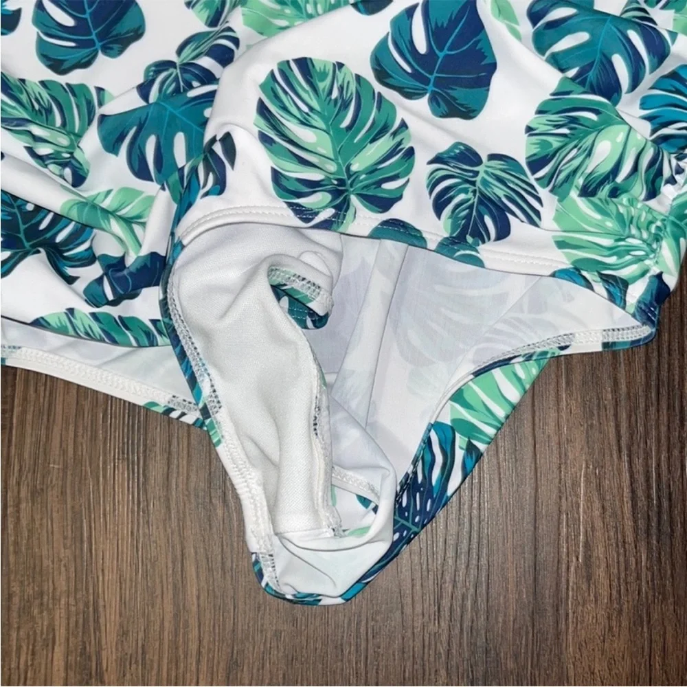 Bikini Set - Picture 9 of 12